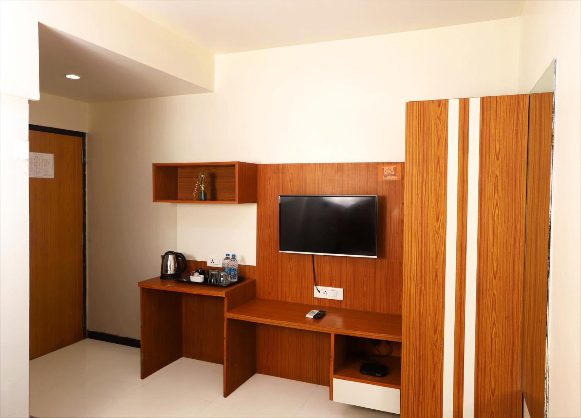 Hotel Elite Continental- Near Mumbai International Airport Andheri East Dış mekan fotoğraf